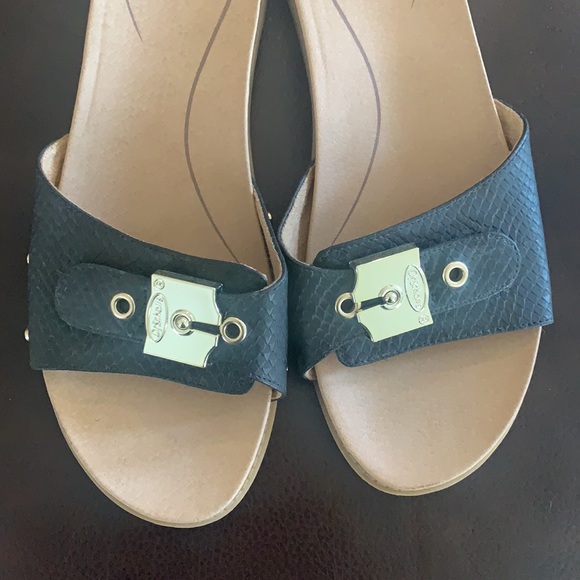 Dr Scholl’s Sandals! - Picture 2 of 9